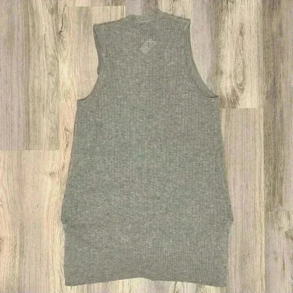 NWT Verve Ami Sleeveless Open Cardigan Duster Vest Light Gray Acrylic Size XL - Picture 7 of 7